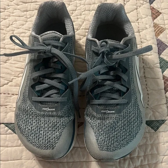 Altra Women's Sneakers 8.5 - Picture 1 of 7